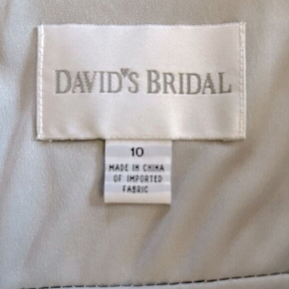 Womens’ David’s Bridal Bridesmaid Dress Size 10 - Picture 4 of 6
